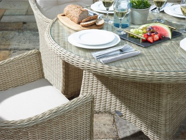 Monterey Sandstone Rattan 4 Seat Round Dining Set with Parasol & Base - Image 4