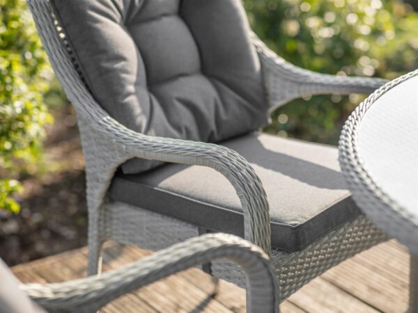 Cherington Cloud Rattan 6 Seat Round Dining Set with Parasol & Base - Image 4