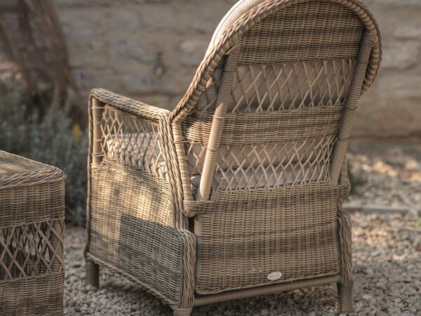 RHS Rosemoor Rattan Recliner Set with 2 Footstools & Side Table - Image 2